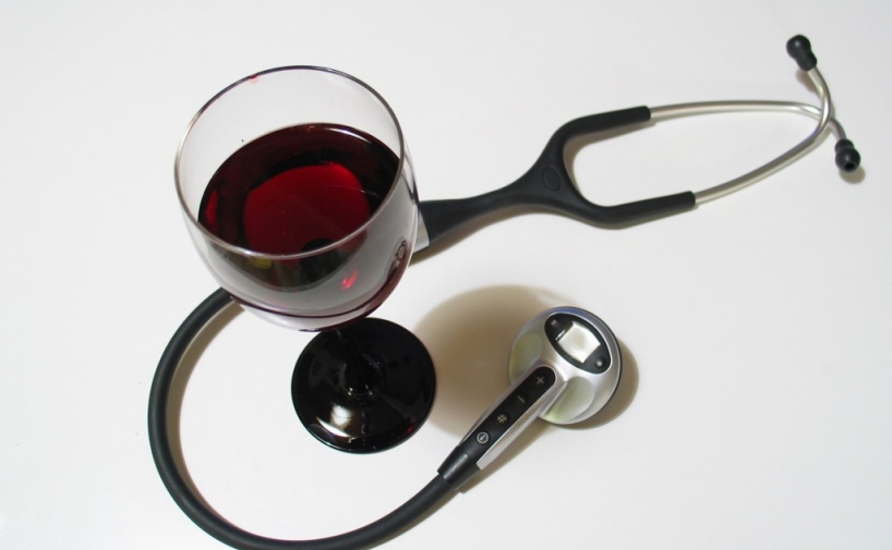 Los mayores de 40 años podrían obtener beneficios de un consumo moderado de vino