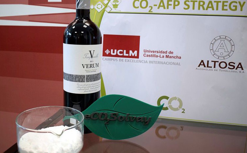 Bodegas Verum elaborará el primer vino con emisiones negativas de CO2